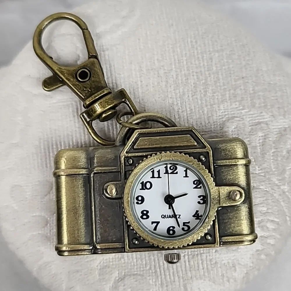 Vintage Camera Pocket Watch Photographer Gift Antique Gold Retro Clip-On Watch
